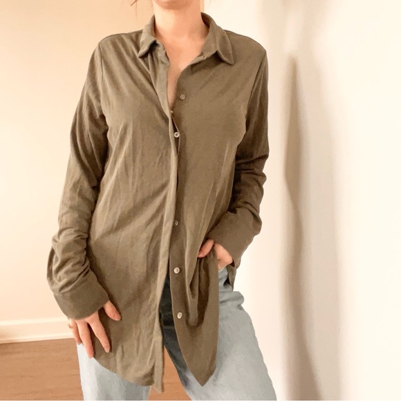 Banana Republic Olive Green Silky Button-Up Top - Picture 4 of 5